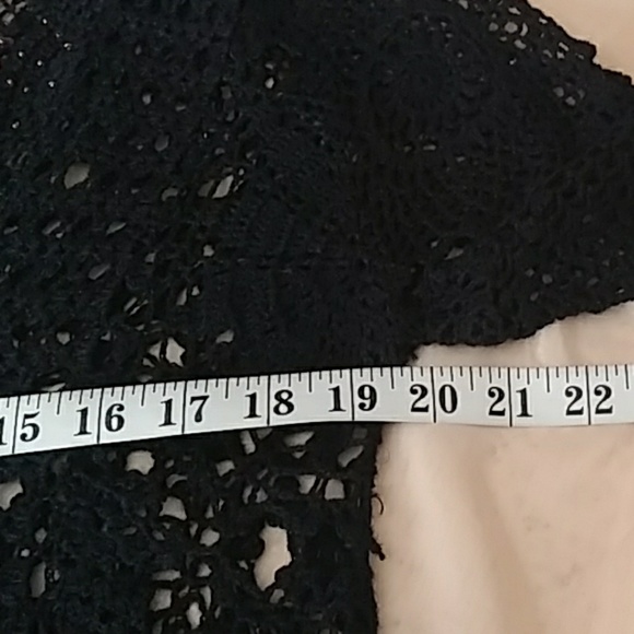 Crocheted top NWOT - Picture 5 of 8